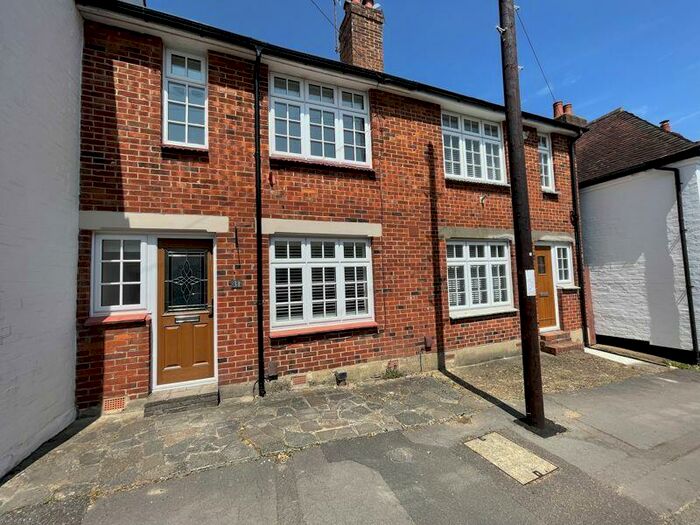 3 Bedroom Terraced House To Rent In West Street, Titchfield, Fareham, PO14