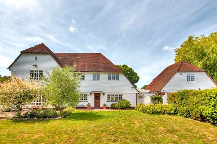 4 Bedroom Detached House For Sale In Potters Lane, Hawkhurst, Kent, TN18