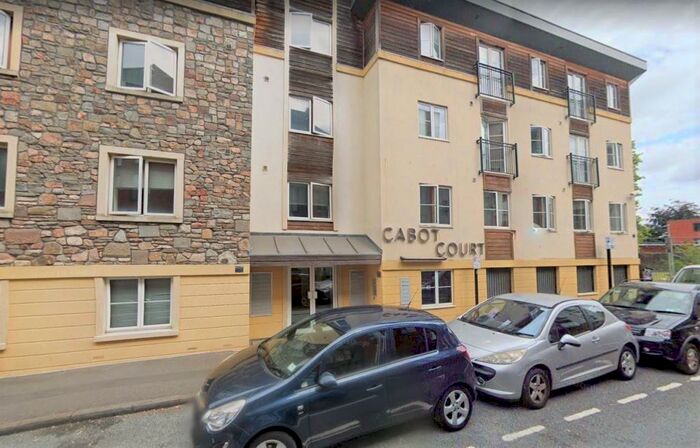 1 Bedroom Flat To Rent In Cabot Court, St Phillips, BS2