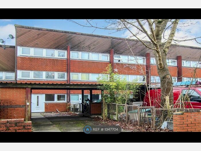 4 Bedroom Terraced House To Rent In Weavers Hill, Fullers Slade, Milton Keynes, MK11