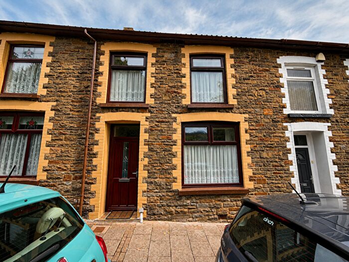 3 Bedroom House For Sale In Miskin Road, Tonypandy, CF40