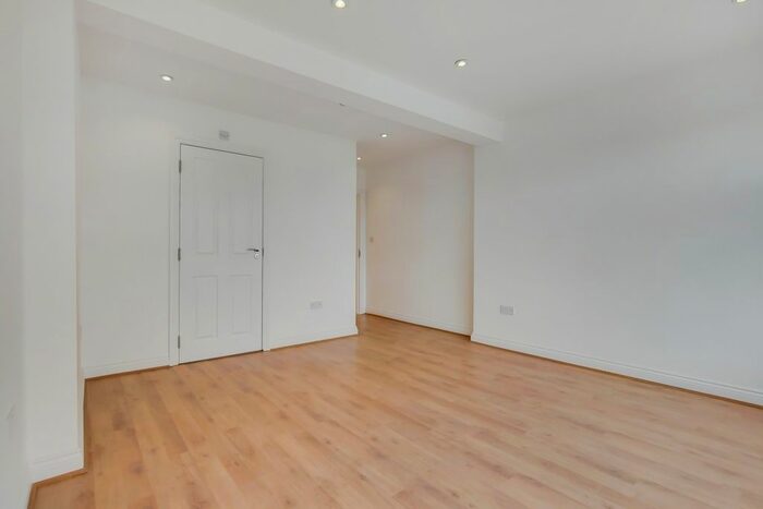 1 Bedroom Semi-Detached House To Rent In Sudbury Court Drive, Harrow-On-The-Hill, Harrow, HA1