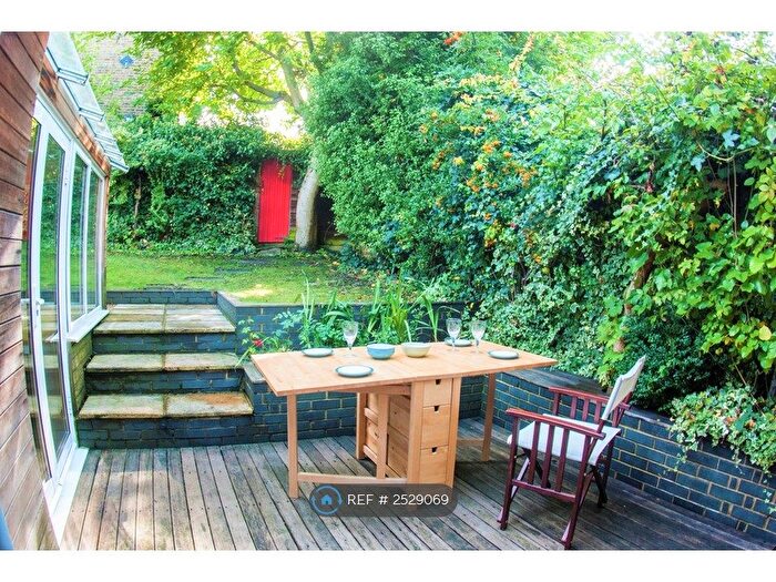 1 Bedroom Semi-Detached House To Rent In Vanbrugh Hill, Blackheath, SE3