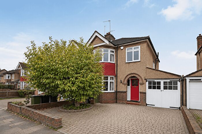 3 Bedroom Semi Detached House To Rent In Alfriston Avenue, Hroow, HA2
