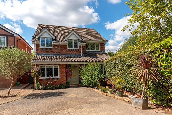 4 Bedroom Detached House For Sale In Cressida Chase, Warfield, Berkshire, RG42