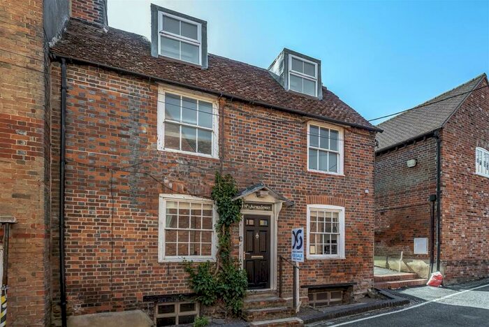 2 Bedroom Town House To Rent In Alfred Street, Wantage, OX12
