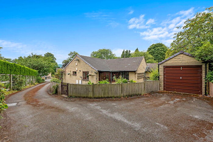 2 Bedroom Semi-Detached Bungalow For Sale In Sir Josephs Lane, Darley Dale, DE4