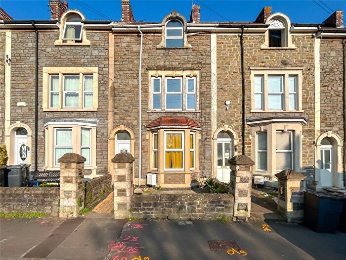 2 Bedroom Maisonette To Rent In Lodge Road, Bristol, BS15