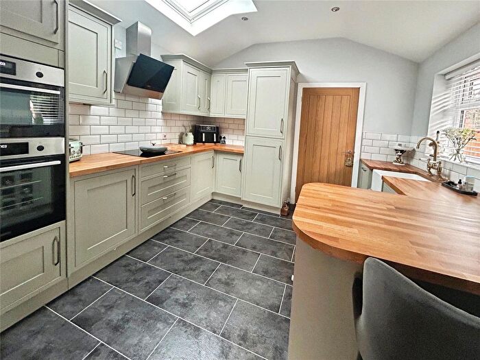 2 Bedroom Bungalow For Sale In Edgecote Drive, Newhall, Swadlincote, Derbyshire, DE11