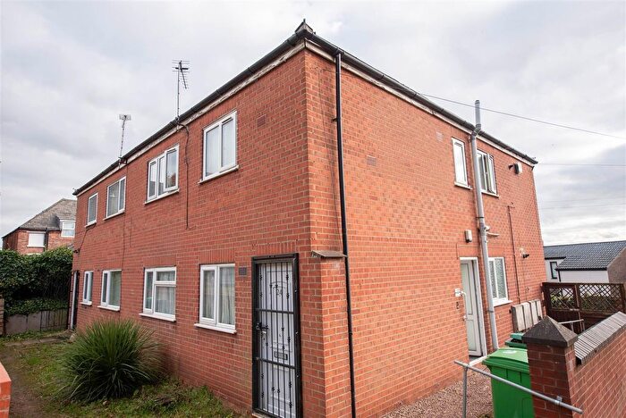 2 Bedroom Maisonette To Rent In Cambria Mews, Nottingham, NG3