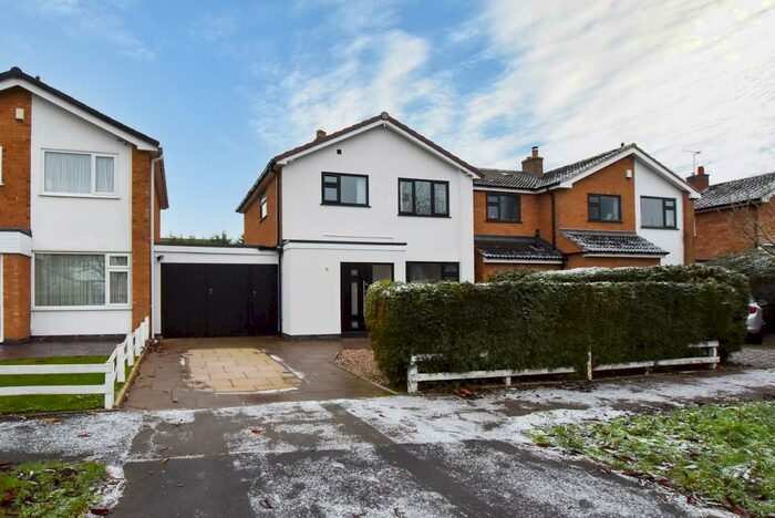 3 Bedroom Detached House To Rent In St. James Close, Oadby, LE2