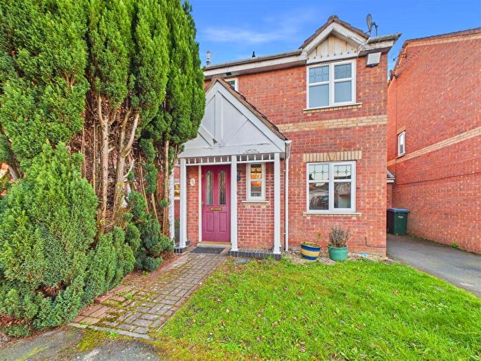 3 Bedroom Link Detached House For Sale In Witnell Road, Daimler Green, Coventry, CV6