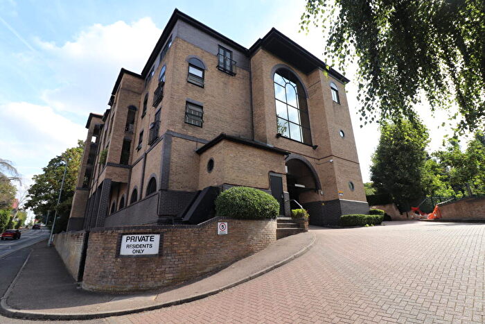 3 Bedroom Apartment To Rent In Langthornes, Billericay, CM12