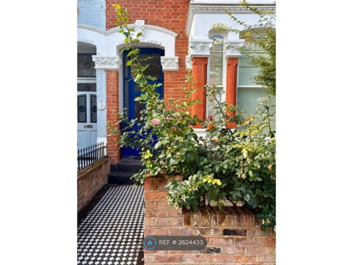 1 Bedroom Maisonette To Rent In Carysfort Road, London, N16