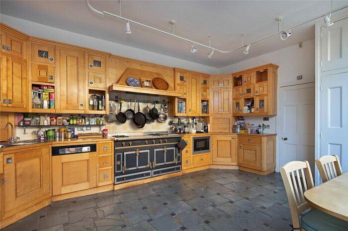 6 Bedroom Detached House For Sale In Charlbury Road, Oxford OX2