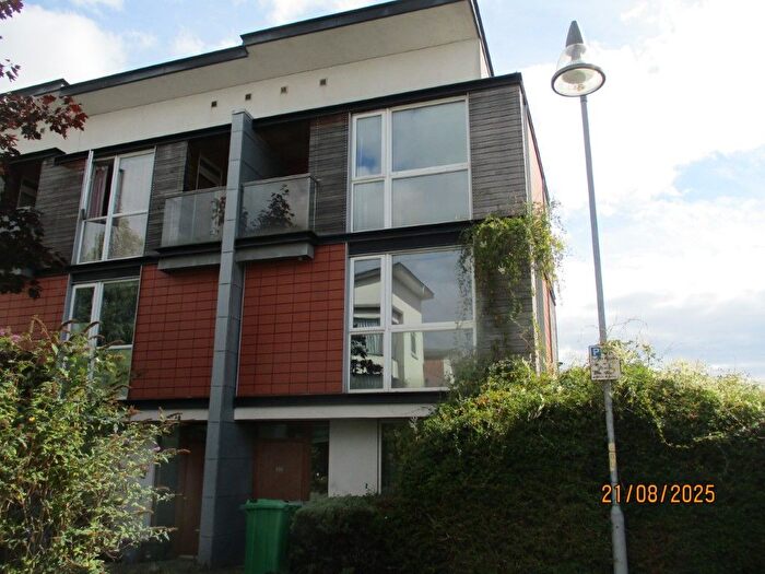 4 Bedroom Town House To Rent In Commonwealth Avenue, Manchester, M11