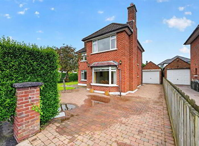 3 Bedroom Detached House For Sale In Dorchester Park, Belfast, BT9