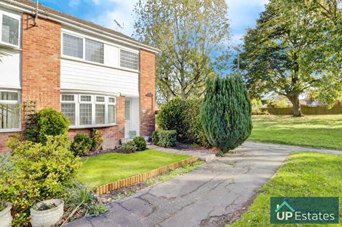 3 Bedroom End Of Terrace House For Sale In Brinklow Road, Binley, CV3