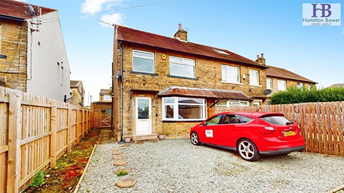 3 Bedroom End Of Terrace House For Sale In Burnside Avenue, Shelf, Halifax, HX3