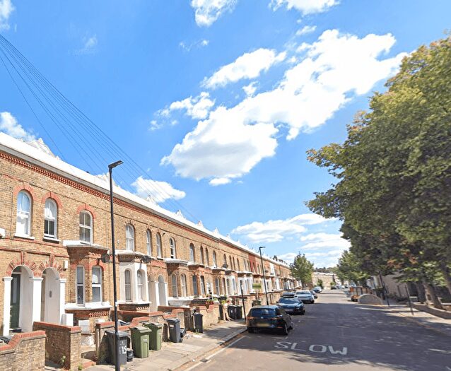1 Bedroom Flat To Rent In Mayall Road, Herne Hill, SE24