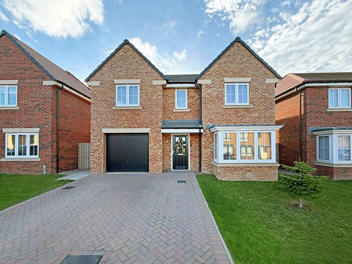 4 Bedroom Detached House For Sale In Rotary Way, Hartlepool, TS27