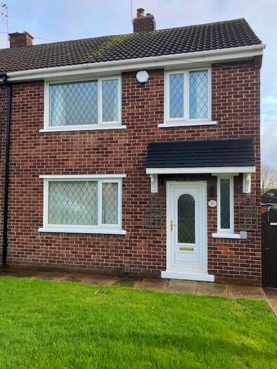 3 Bedroom Semi-Detached House To Rent In Edlington Lane, Warmsworth, Doncaster, DN4
