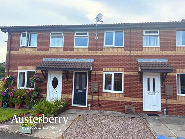 2 Bedroom Town House To Rent In Springfield Court, Leek, ST13