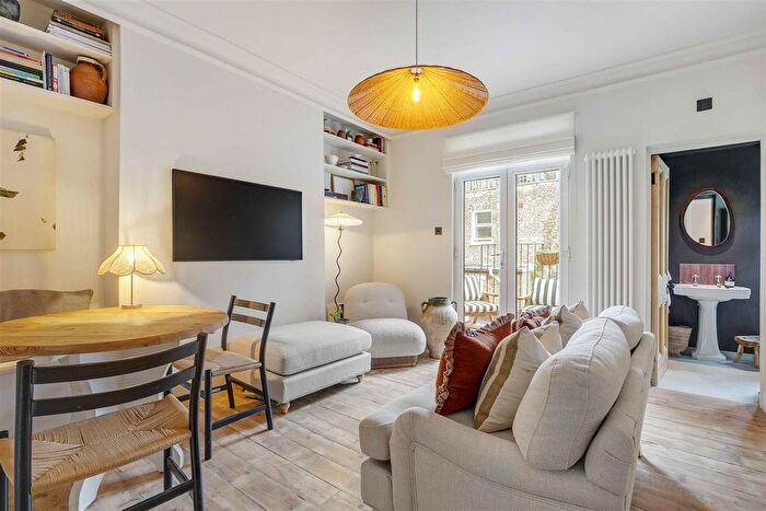 1 Bedroom Flat To Rent In Crookham Road, London, SW6