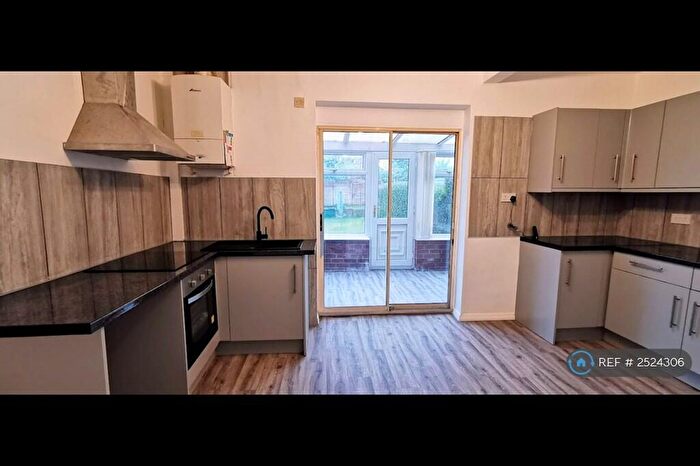 3 Bedroom Terraced House To Rent In Chatsworth Road, Stretford, Manchester, M32