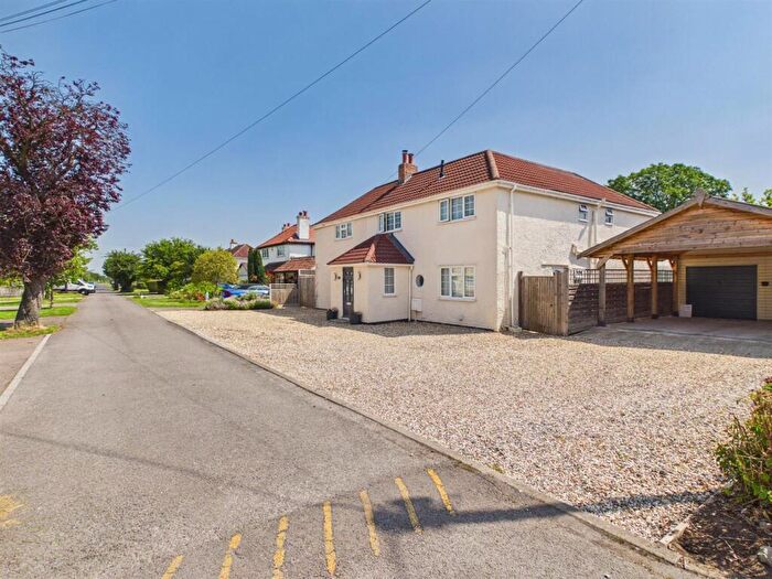 6 Bedroom Detached House For Sale In Homecroft Drive, Uckington, GL51