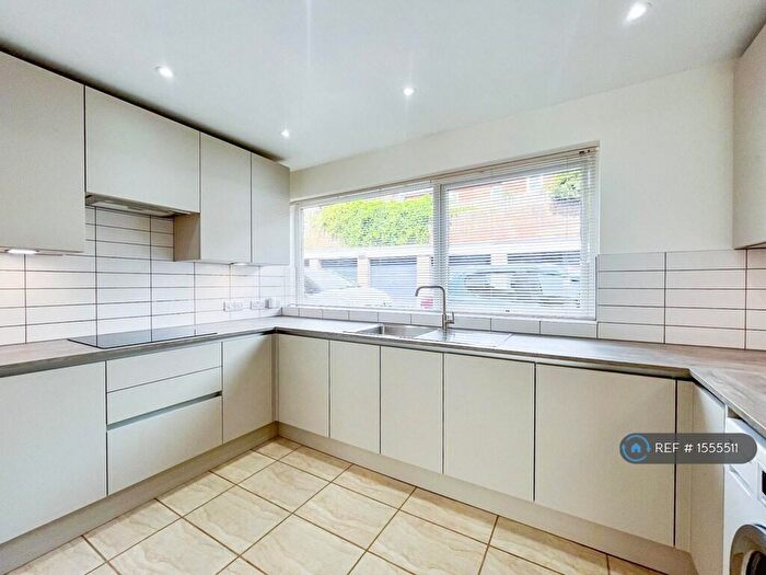 2 Bedroom Flat To Rent In Oakdale Road, Sheffield, S7