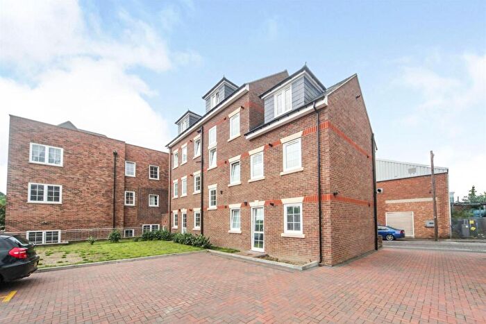 2 Bedroom Duplex To Rent In Duke Street, Luton, LU2