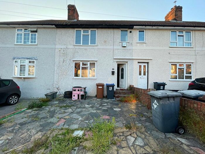 4 Bedroom Terraced House To Rent In Tower Road, Ware, SG12