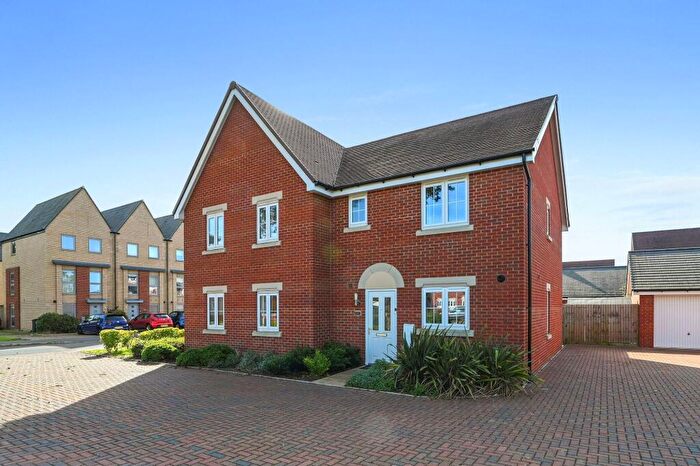 3 Bedroom Semi-Detached House For Sale In Ribbans Park Road, Ipswich, IP3
