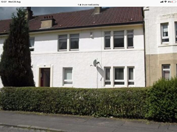2 Bedroom Flat To Rent In Bruce Road, Paisley, PA3