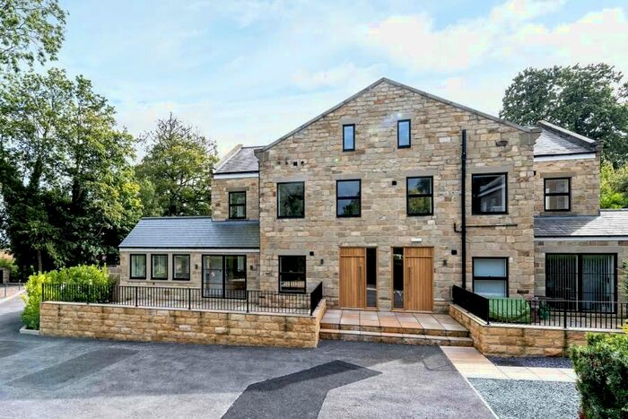 2 Bedroom Flat To Rent In Linton Springs Mews, Sicklinghall LS22