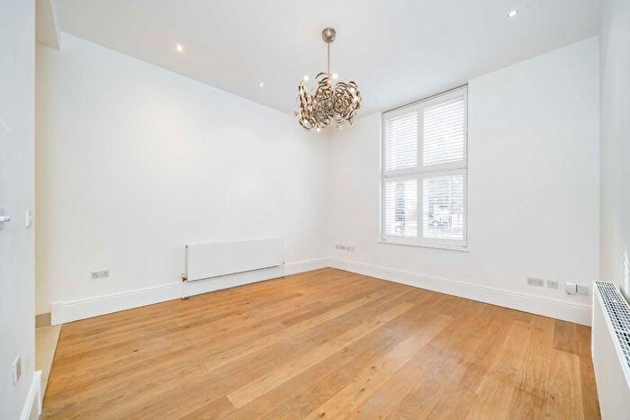 2 Bedroom Flat To Rent In Holland Road, Holland Park, W14