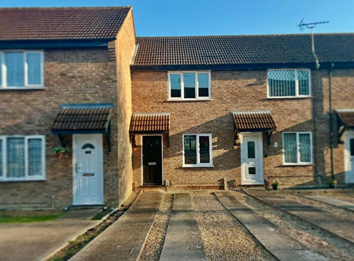 1 Bedroom Terraced House For Sale In Sycamore Close, Ipswich, IP8