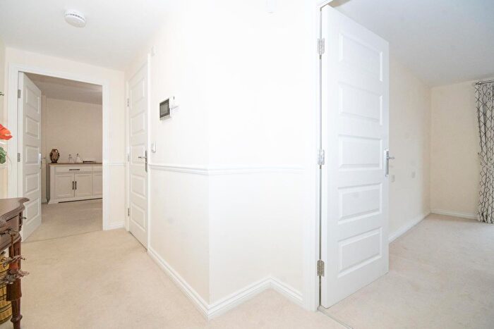 1 Bedroom Property For Sale In Heath Lodge, Marsh Road, Pinner, HA5