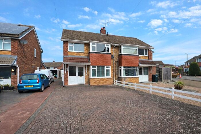 3 Bedroom Semi Detached House For Sale In Marlston Walk, Allesley Park, Coventry, West Midlands, CV5