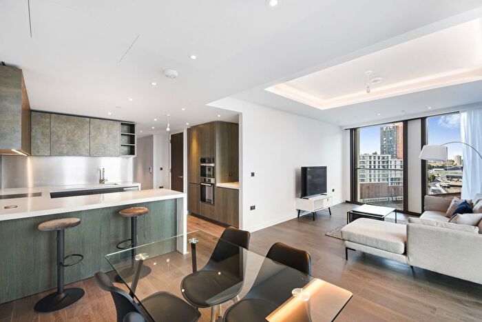 3 Bedroom Flat To Rent In Thames City, London, SW8