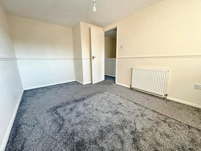 3 Bedroom Terraced House For Sale In Grange Close, Bradley Stoke, BS32