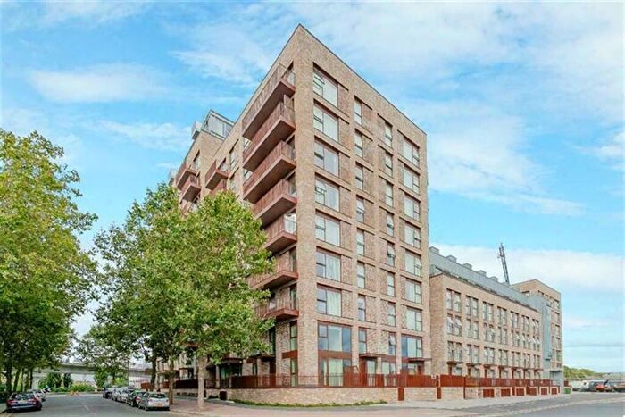 1 Bedroom Flat To Rent In Thames Road, London, E16