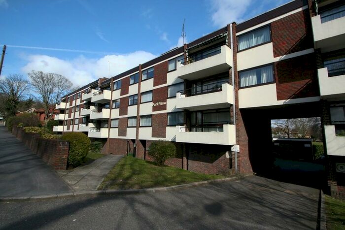 3 Bedroom Apartment To Rent In Christchurch Road, Purley, CR8
