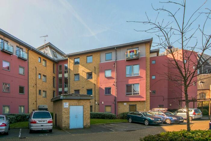 1 Bedroom Flat To Rent In Winkfield Road, Wood Green, London, N22