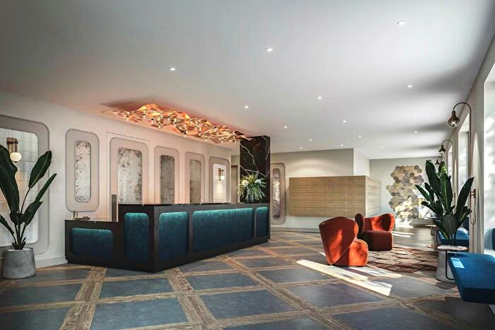 2 Bedroom Apartment For Sale In The Approach, St Johns Hill, London, Wandsworth, SW11