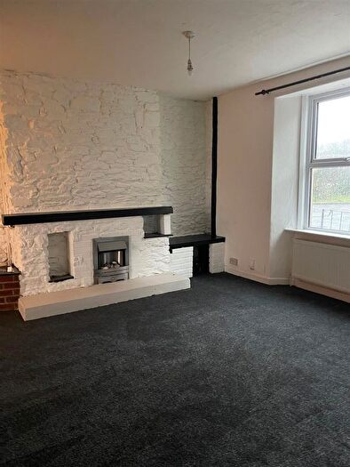 3 Bedroom Terraced House To Rent In Queen Street, Torquay, TQ1