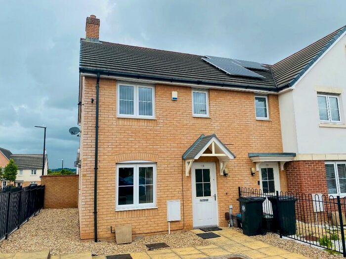 2 Bedroom End Of Terrace House To Rent In Kenmare Road, Bristol, BS4