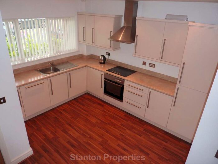 2 Bedroom Flat To Rent In Sutton Road, St Helens, WA9