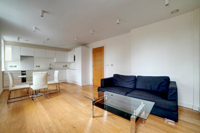 2 Bedroom Flat To Rent In Kennington Park Road, London SE11